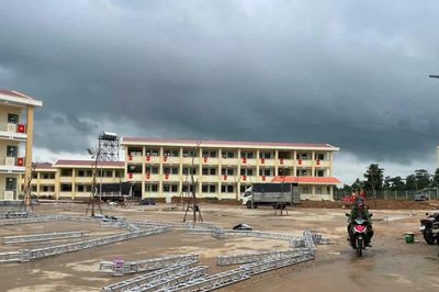 Chạy đua đếm ngược ngày cán đích những ngôi trường vùng biên
