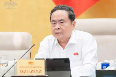 Khẩn trương lấy ý kiến nhân dân việc sửa đổi Luật Đất đai, Bộ Luật Hình sự