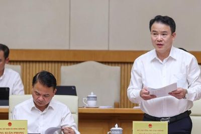 Gần 210.000 tỷ đồng thuế, phí được miễn, giảm, gia hạn trong 8 tháng