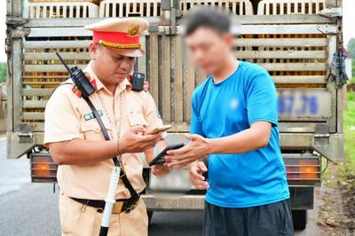 Hơn 2.400 trường hợp vi phạm bị xử lý, Cảnh sát giao thông Đồng Nai giữ giao thông thông suốt kỳ nghỉ lễ