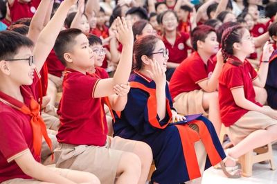 Tiếng Anh từ vạch xuất phát lớp 1 đến mục tiêu ngôn ngữ thứ hai