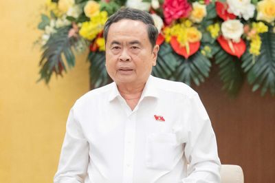 Chủ tịch Quốc hội: Không đẩy khó khăn về phía người dân và doanh nghiệp