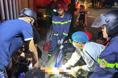 Giải cứu cô gái bị cần số găm vào chân sau tai nạn giao thông ở Huế