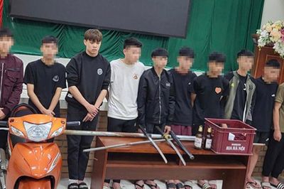 Triệu tập 13 thanh thiếu niên sau màn truy đuổi bằng dao, kiếm ở Sơn La