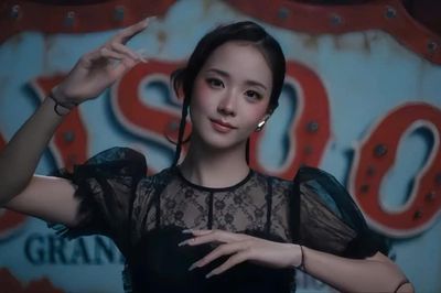 Jisoo tung MV 'CLICK' tuyệt đối điện ảnh, giai điệu bắt tai sắp thành xu hướng