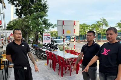 Khởi tố 4 bị can liên quan vụ hành hung nhân viên bếp của nhà hàng
