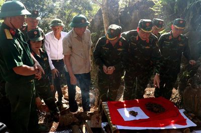 Kiểm tra công tác tìm kiếm, quy tập hài cốt liệt sĩ tại điểm cao 685, xã Thanh Thủy, Tuyên Quang