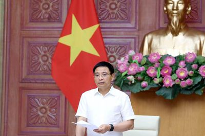 Phó Thủ tướng Nguyễn Văn Thắng: Phải tập trung thực hiện tốt việc kiểm soát giá những tháng cuối năm