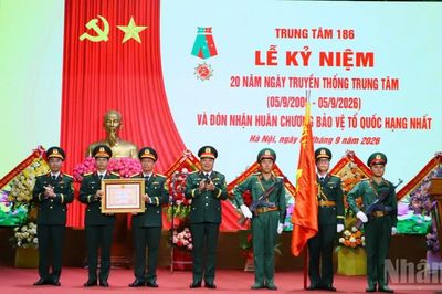 Trung tâm 186, Bộ Tư lệnh Tác chiến không gian mạng đón nhận Huân chương Bảo vệ Tổ quốc hạng Nhất