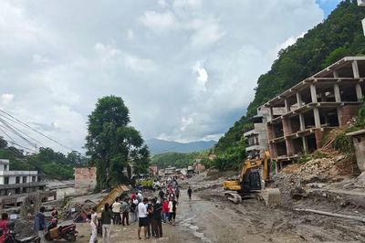 Việt Nam viện trợ nhân đạo khẩn cấp 300.000 USD cho Nepal