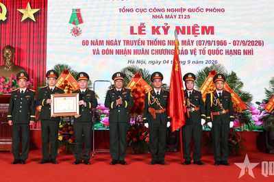 Thượng tướng Phạm Hoài Nam dự Lễ kỷ niệm 60 năm Ngày truyền thống Nhà máy Z125