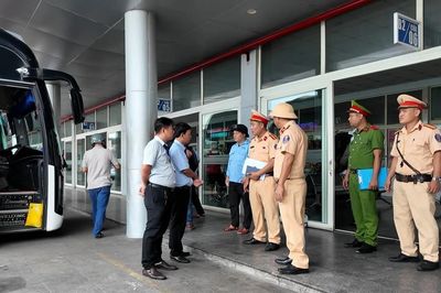 Cảnh sát giao thông ngăn ma túy trên những cung đường