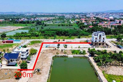Cận cảnh biệt thự lộng lẫy được 'thần đèn' di dời để làm đường đi sân bay Gia Bình