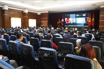 Cộng đồng người Việt tại Lào quyết tâm góp sức phát triển đất nước