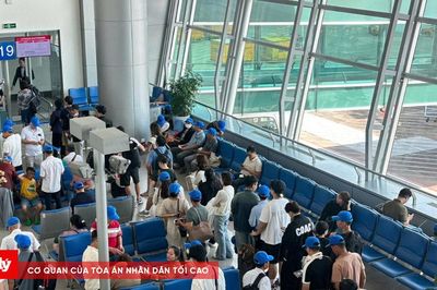Sân bay Tân Sơn Nhất phục vụ hơn 4.400 chuyến bay dịp lễ