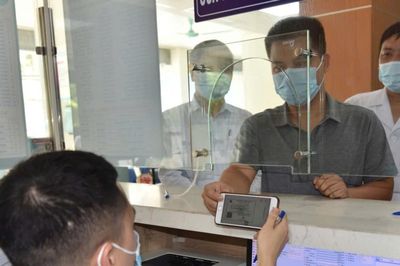 Doanh nghiệp chậm đóng, trốn đóng bảo hiểm y tế phải nộp tiền lãi theo ngày