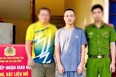 Vận động đối tượng truy nã đặc biệt nguy hiểm ra đầu thú