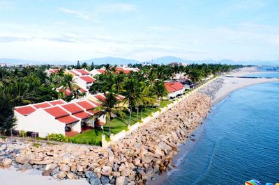 Khẩn trương triển khai các dự án chống sạt lở