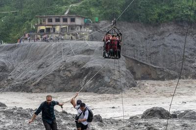 Nepal đối mặt bài toán tái thiết 20.000 ngôi nhà sau thảm họa lũ quét