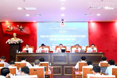 Siết tiến độ, tăng tốc đầu tư công