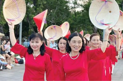 Sống vui, sống khỏe dưới mái nhà chung của người cao tuổi
