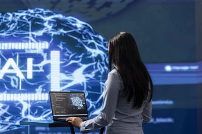 7 kỹ năng AI người lao động cần có trong môi trường làm việc mới