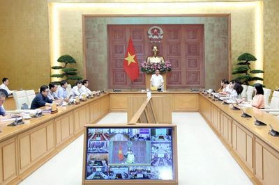 Phó Thủ tướng Nguyễn Văn Thắng: Kiểm soát giá, hỗ trợ tăng trưởng và ổn định kinh tế vĩ mô