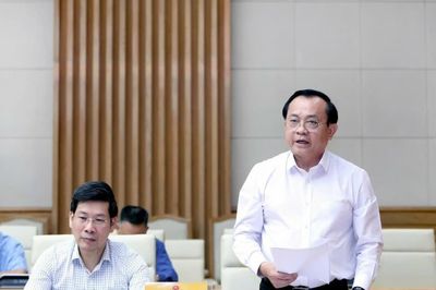 Điều hành giá 4 tháng cuối năm 2026: Cân nhắc thời điểm điều chỉnh giá điện và dịch vụ công