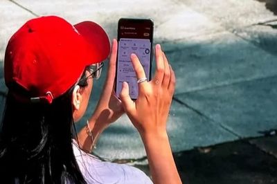 Công an Hà Nội tích hợp thêm 'Cẩm nang giao thông' vào phần mềm Cảnh sát Hà Nội thông minh