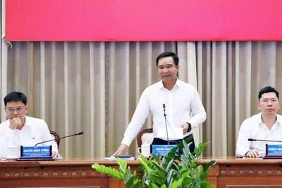 TPHCM: Siết chặt kỷ luật, kỷ cương, nâng cao trách nhiệm công vụ, phục vụ mục tiêu tăng trưởng 2 con số