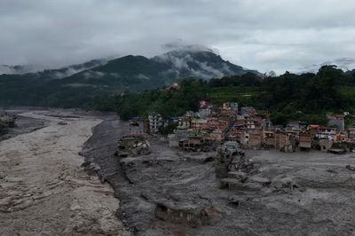 Nỗi lo 'dãy Himalaya tan chảy' trong thời kỳ nóng lên toàn cầu