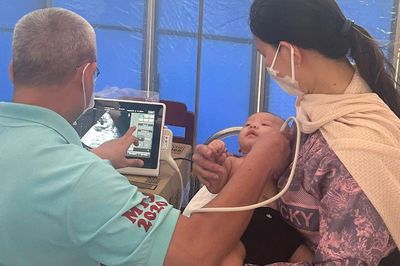 Bé 3 tháng tuổi được phát hiện bệnh tim khi khám miễn phí