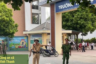 Đồng loạt ra quân bảo đảm an toàn giao thông cho học sinh