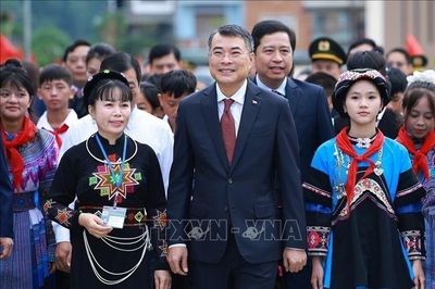 Thủ tướng Lê Minh Hưng dự lễ khai giảng cùng học sinh cả nước