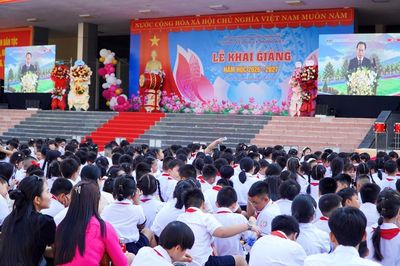 Huế dự kiến chuyển 311 cán bộ quản lý trường học sang làm giáo viên