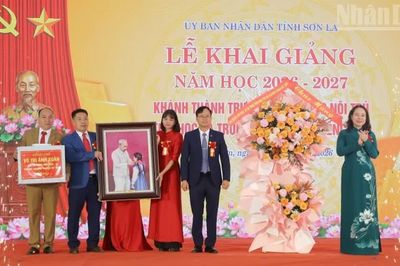 Phó Chủ tịch nước Võ Thị Ánh Xuân dự khai giảng năm học mới tại Sơn La