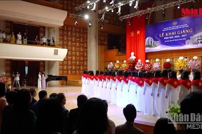[Video] Lễ Khai giảng đặc biệt của Học viện Âm nhạc Quốc gia Việt Nam