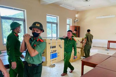 Khởi công nhà ở cho lực lượng Chăm lo cho ngày khai giảng nơi biên giới