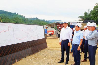 Kịp thời tháo gỡ khó khăn, vướng mắc nhằm đảm bảo tiến độ thi công Dự án QL14D