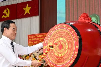 Bí thư Thành ủy TPHCM Trần Lưu Quang dự lễ khai giảng năm học 2026-2027