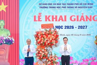 Lễ khai giảng đầu tiên ở ngôi trường mang tên Đại tướng Võ Nguyên Giáp