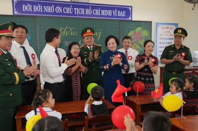 'Bình minh mới' trên các ngôi trường nội trú vùng cao ở Huế
