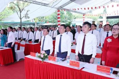 Thường trực Ban Bí thư Trần Cẩm Tú dự khai giảng năm học mới tại Trường Phổ thông dân tộc Nội trú tỉnh Bắc Ninh