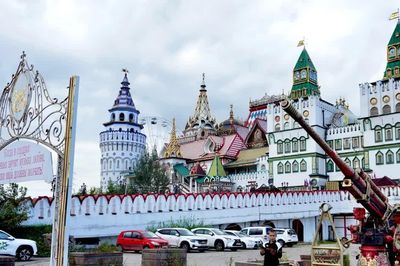 Khám phá Vernissage - khu chợ lưu niệm nổi tiếng ở Moscow