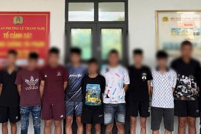 Khởi tố nhóm đối tượng mang kiếm, đinh ba rượt đuổi nhau xuyên đêm trên nhiều tuyến phố