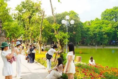 Miền Bắc thời tiết đẹp trước khi mưa dông