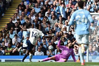 Trực tiếp Man City vs Coventry 1-0 (H2): Không vào!!! Haaland bị từ chối bàn thắng