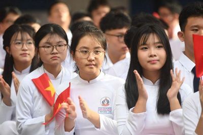 Cả nước khai giảng năm học mới, khánh thành loạt trường liên cấp nội trú
