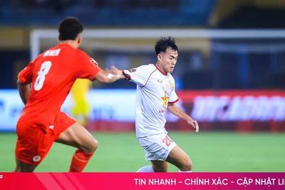 Hồng Lĩnh Hà Tĩnh không thể tạo được bất ngờ trước Công an Hà Nội