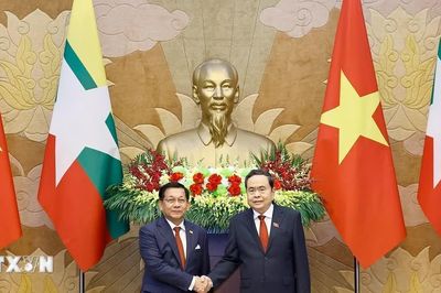 Chủ tịch Quốc hội Trần Thanh Mẫn hội kiến Tổng thống Myanmar Min Aung Hlaing
